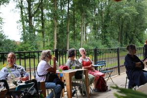 Opening van de beeldenexpositie Kunststation Delden
