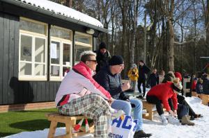 Schaatspret op natuurijsbaan Twickel bij Delden