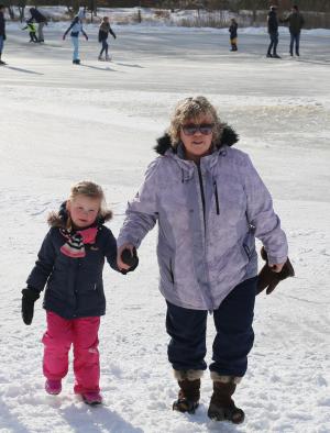 Schaatspret op natuurijsbaan Twickel bij Delden