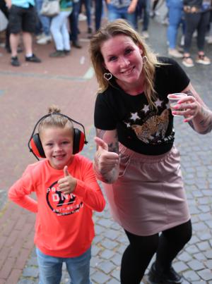 Jubilerende Weijenborg presenteert 'Hemels Hollands' met bekende live artiesten