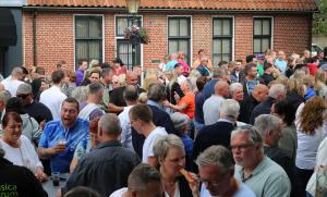 Jubilerende Weijenborg presenteert 'Hemels Hollands' met bekende live artiesten