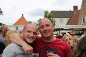 Jubilerende Weijenborg presenteert 'Hemels Hollands' met bekende live artiesten