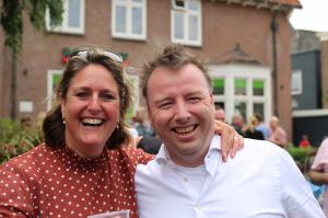 Jubilerende Weijenborg presenteert 'Hemels Hollands' met bekende live artiesten