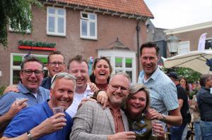 Jubilerende Weijenborg presenteert 'Hemels Hollands' met bekende live artiesten