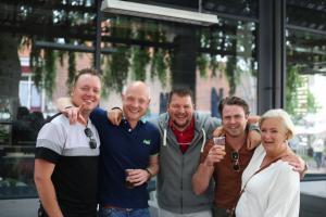 Jubilerende Weijenborg presenteert 'Hemels Hollands' met bekende live artiesten