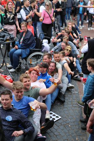 Jubilerende Weijenborg presenteert 'Hemels Hollands' met bekende live artiesten