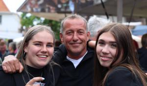 Jubilerende Weijenborg presenteert 'Hemels Hollands' met bekende live artiesten