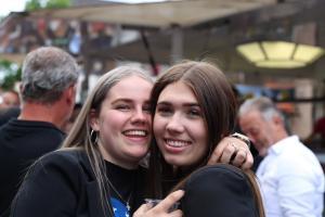 Jubilerende Weijenborg presenteert 'Hemels Hollands' met bekende live artiesten
