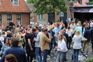 Jubilerende Weijenborg presenteert 'Hemels Hollands' met bekende live artiesten