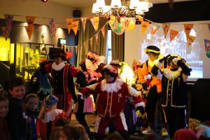 Sinterklaasfeest De Zwaan Delden