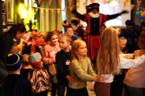 Sinterklaasfeest De Zwaan Delden