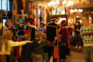Sinterklaasfeest De Zwaan Delden