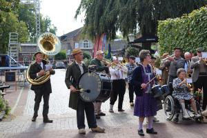 Straatfestival en Kleurrijk in de Hof