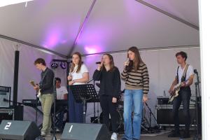 Straatfestival en Kleurrijk in de Hof