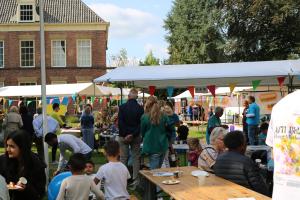 Straatfestival en Kleurrijk in de Hof
