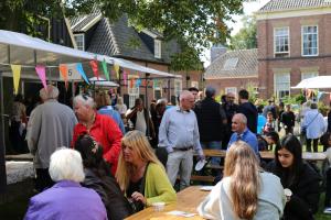 Straatfestival en Kleurrijk in de Hof