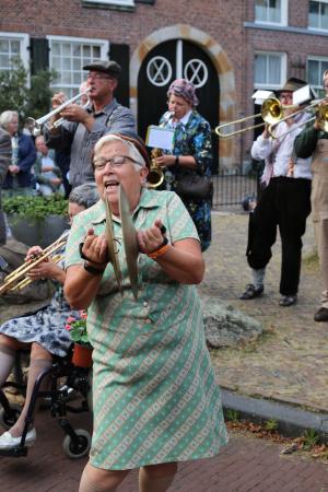 Straatfestival en Kleurrijk in de Hof