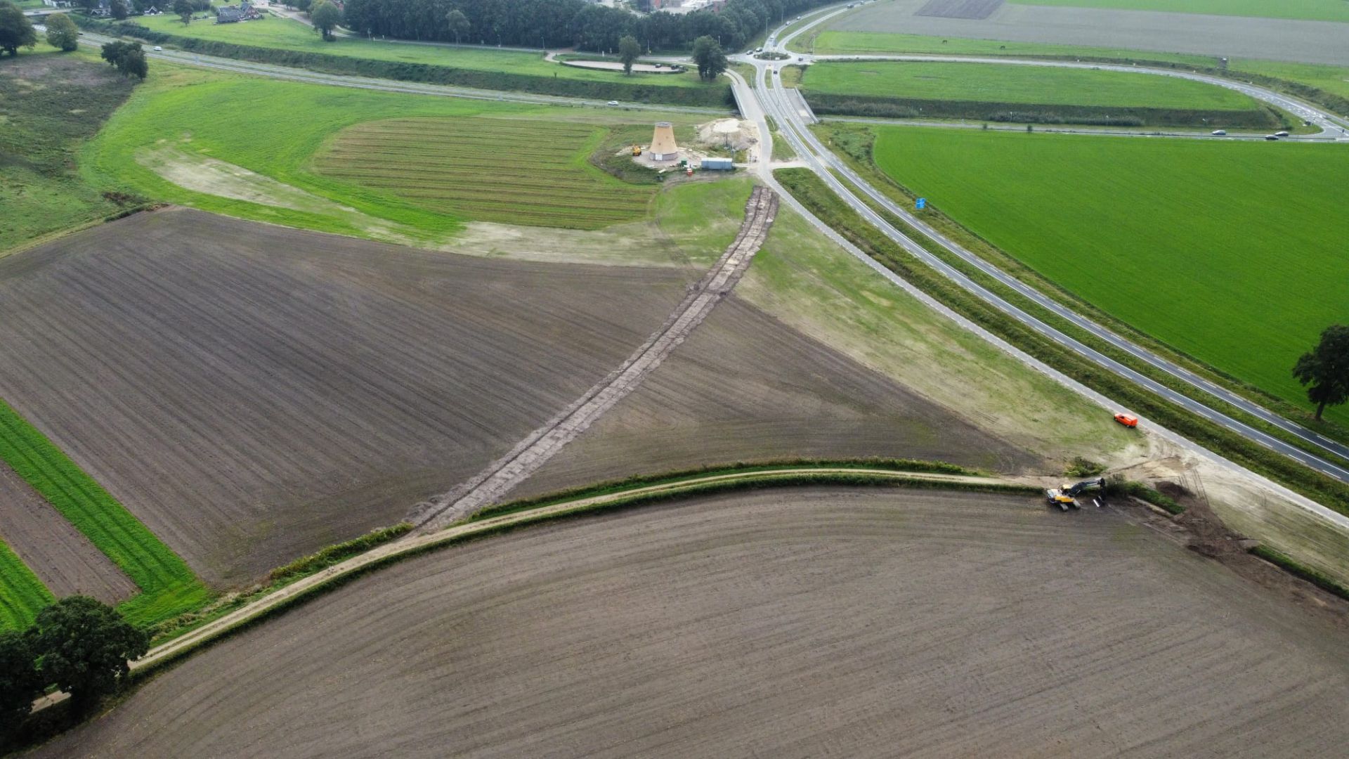 Eschmolen beter bereikbaar door nieuwe zandweg op Deldeneresch 